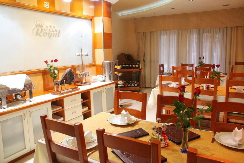Boutique Hotel Villa Royal Tivat Bagian luar foto