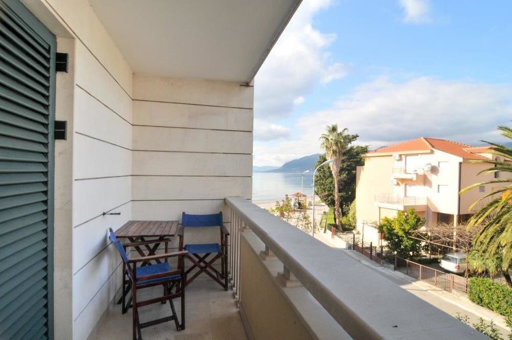 Boutique Hotel Villa Royal Tivat Bagian luar foto