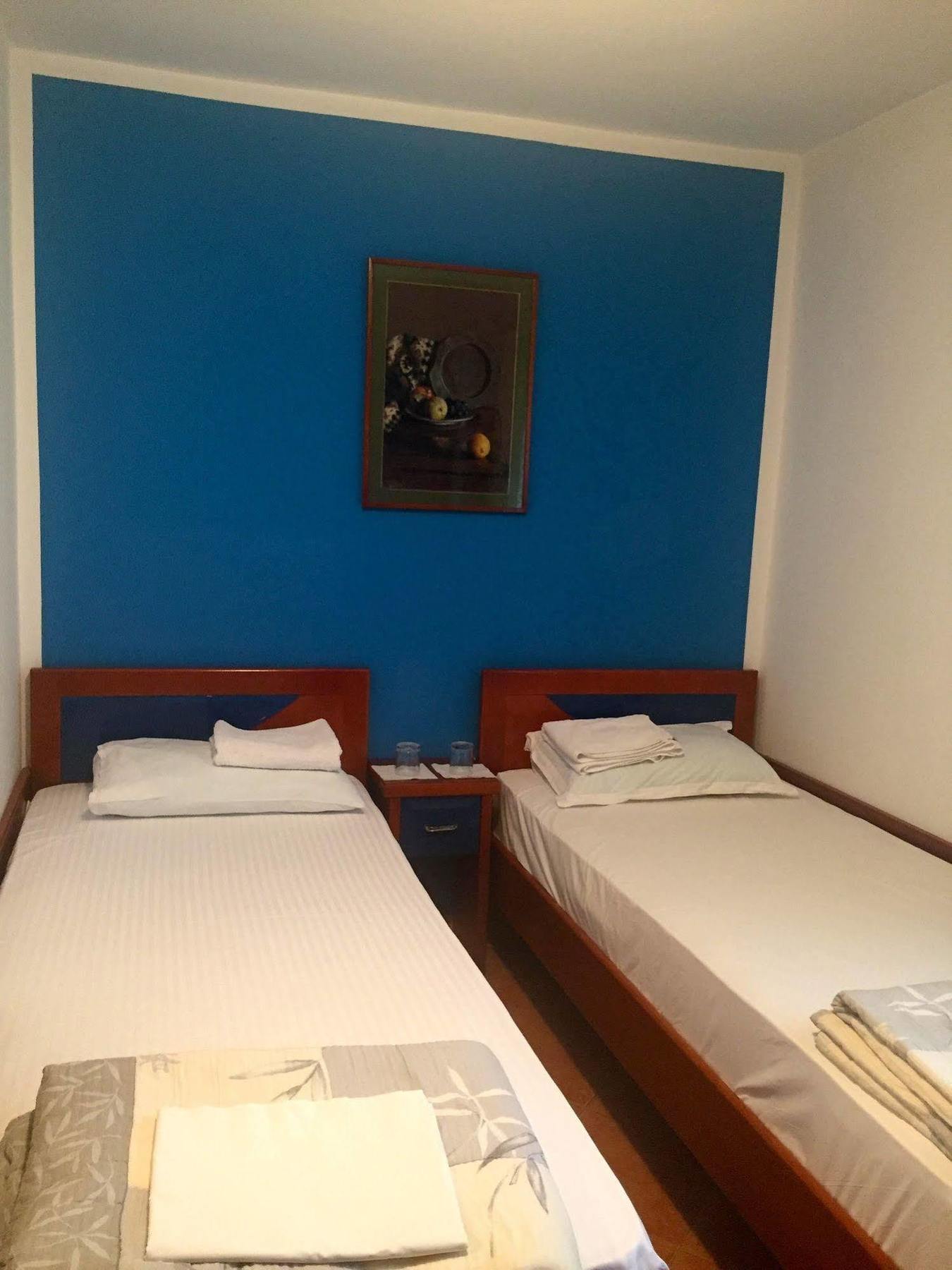 Boutique Hotel Villa Royal Tivat Bagian luar foto